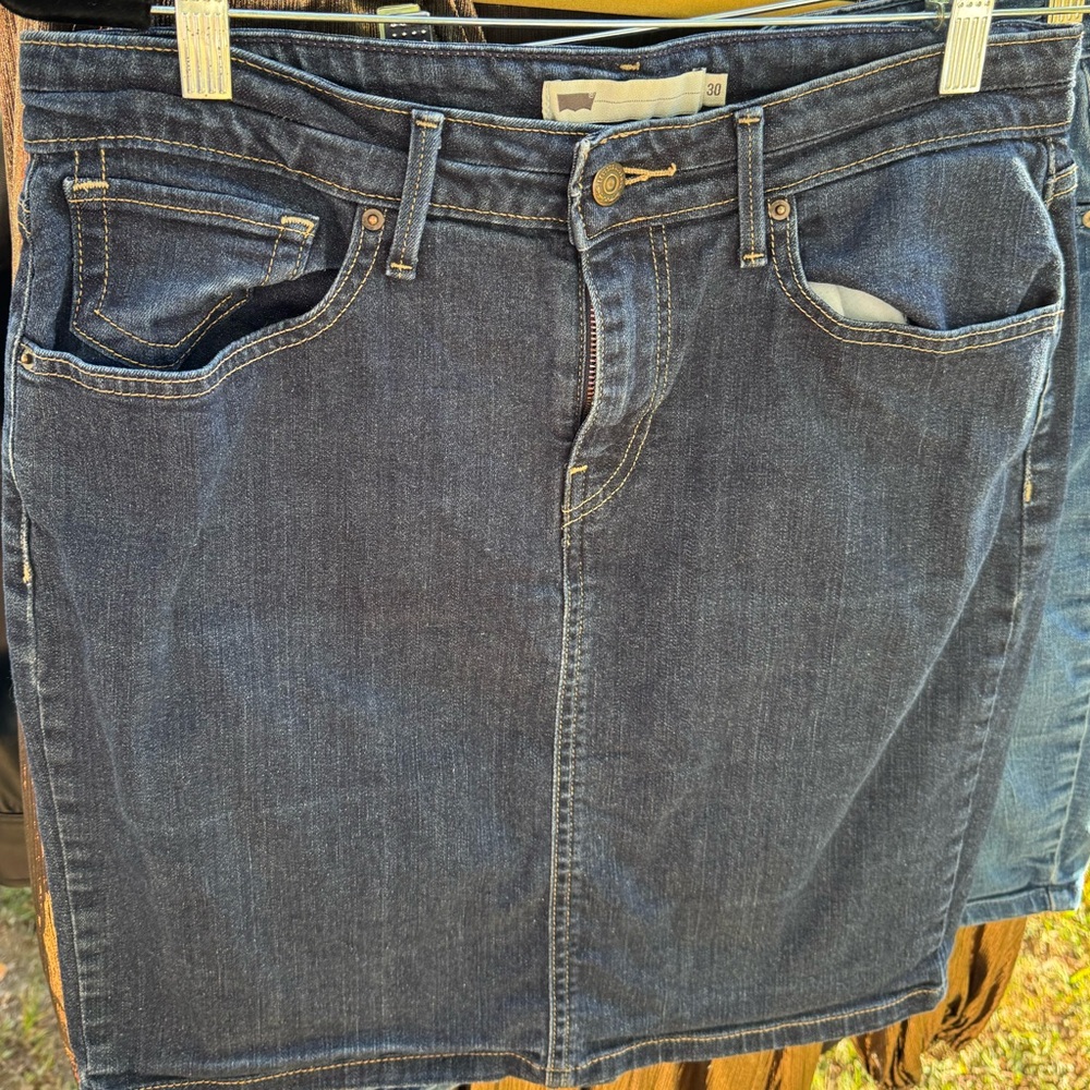 Levi's Dark Blue Denim Mini Skirt (30)